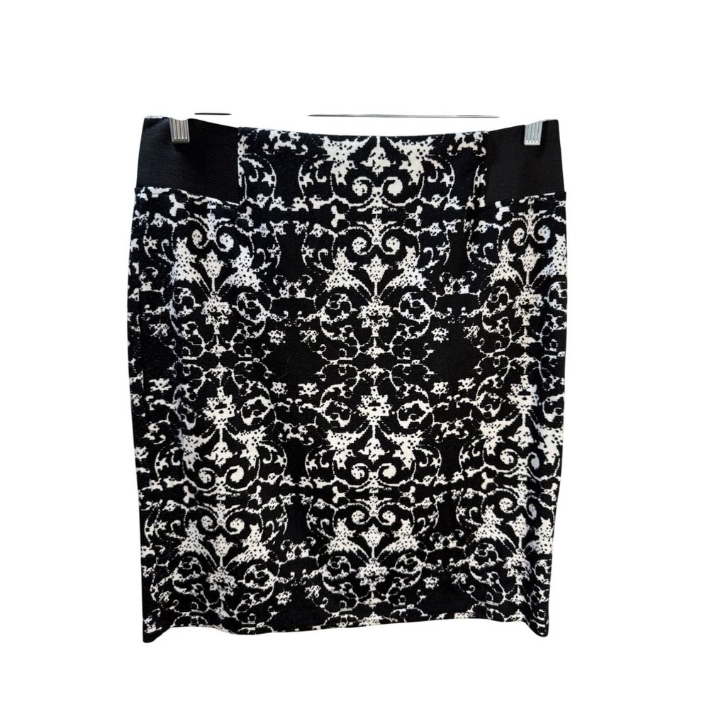 Roz & Ali Womens‎ Petite Pencil Skirt Size L Black & White Floral Damask Pattern